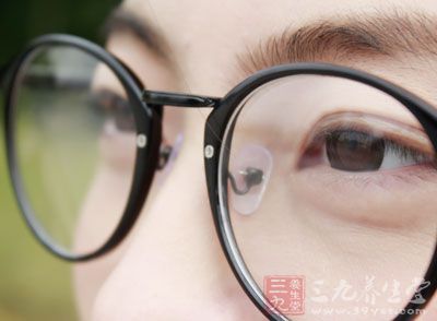 济南徐州按摩去皱法抵御眼部的衰老